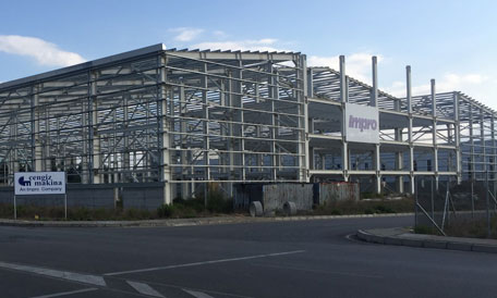 – 我們在墨西哥建立一座新工廠，從事精密機加工業(yè)務(wù)